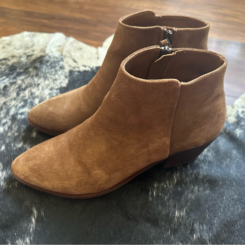 Women’s Thursday boots.